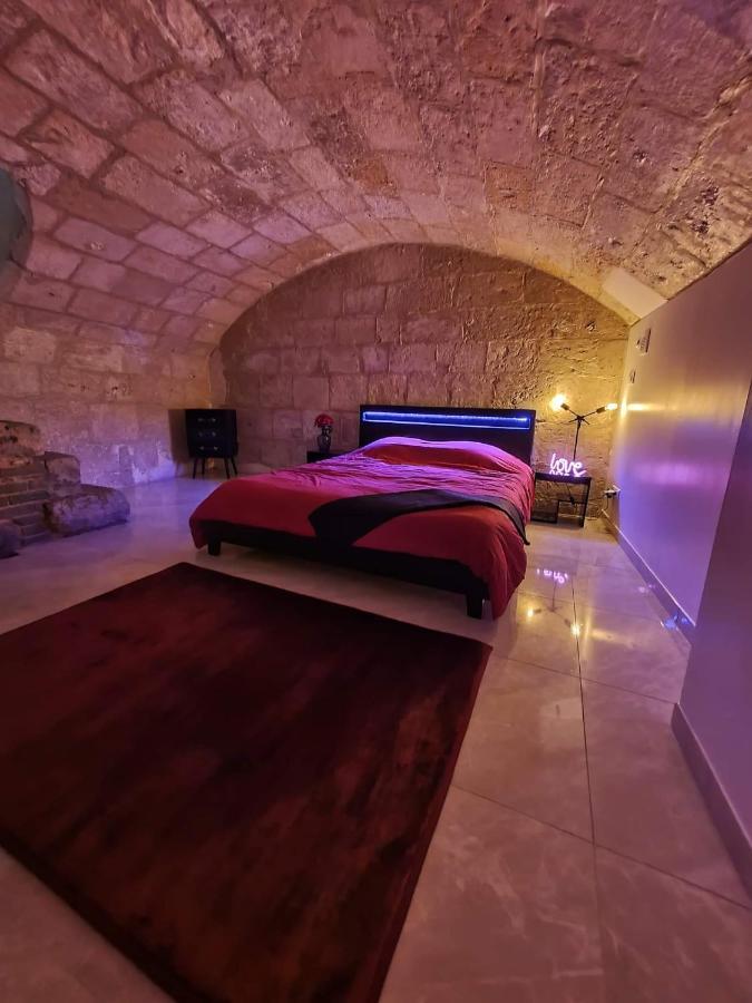 Apartamento La Forteresse - Jacuzzi/Sauna - Centre Historique Ruan Exterior foto